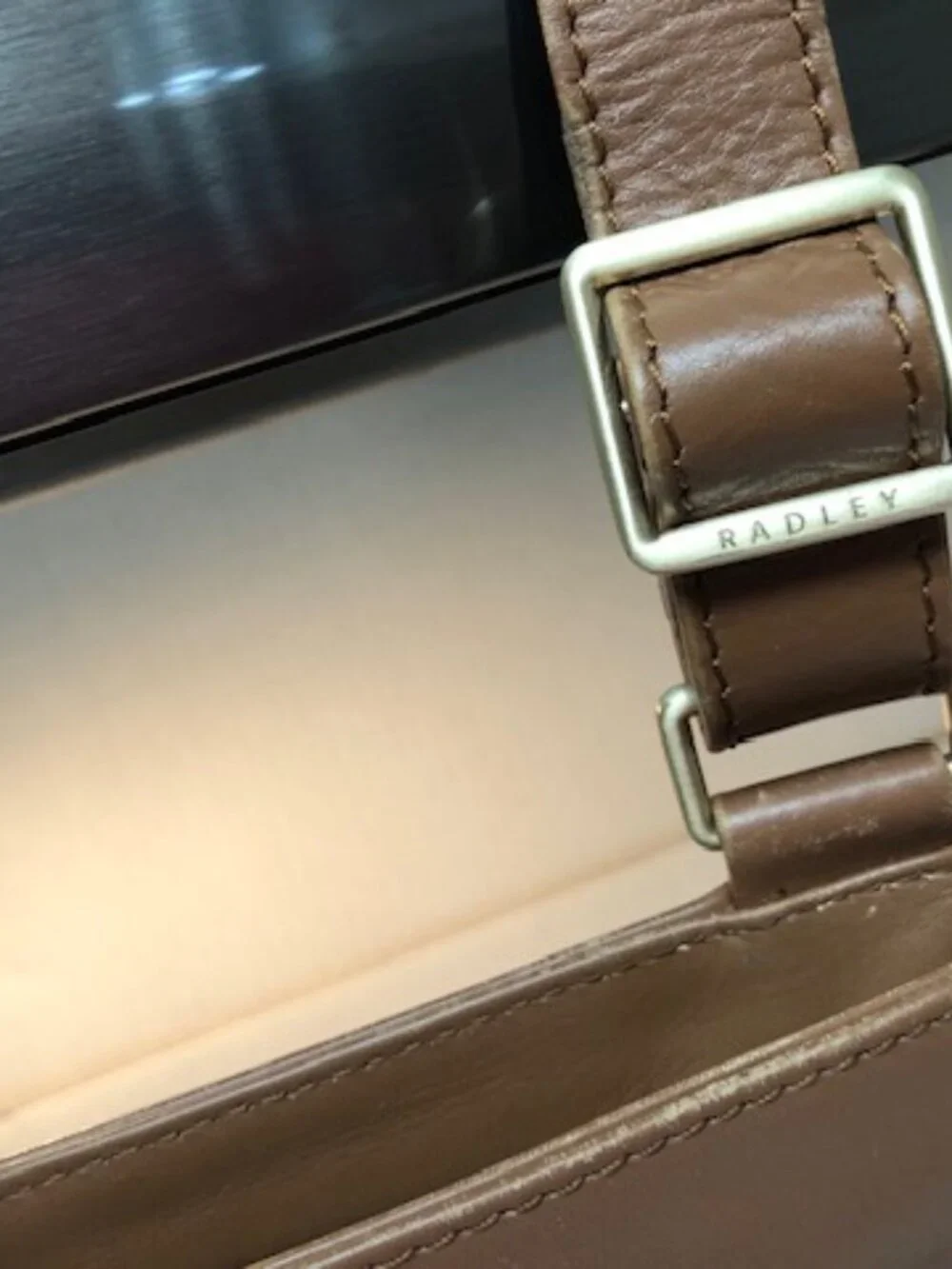 Radley London tan leather pockets crossbody bag purse adjustable strap